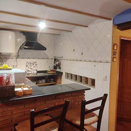 Casa Valentina Y La Buhardilla Appartement Salvacanete Buitenkant foto